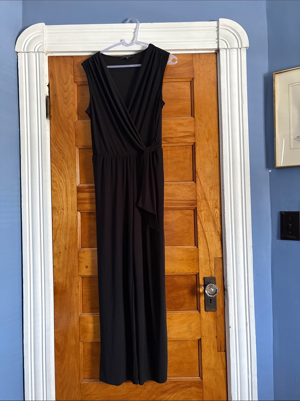 Tahari Black Sleeveless  one piece!
Very comfy n dress up or down
New no tags